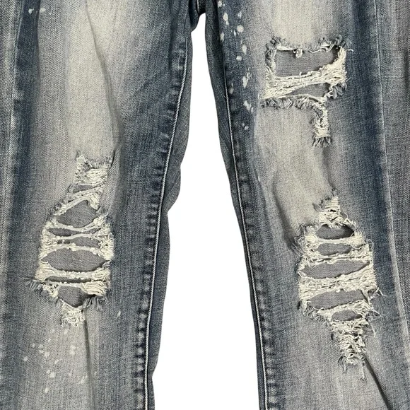 Judy Blue Faded Blue Boyfriend Jeans - Picture 8 of 11